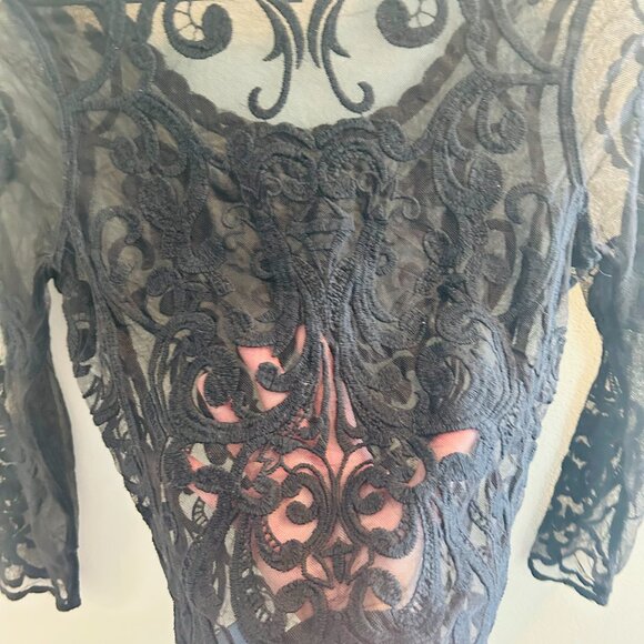 Express Embroidered Mesh Long Sleeve Blouse Womens Size XS Black Lace Sheer - Picture 9 of 10